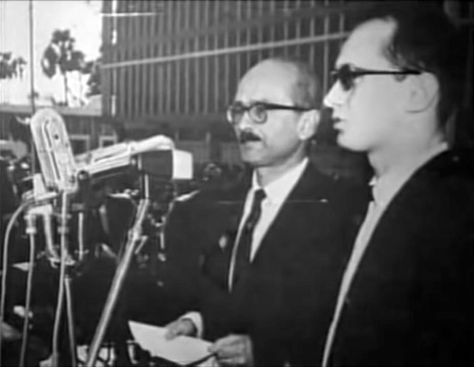 Yuri Bezmenov translating a speech in India