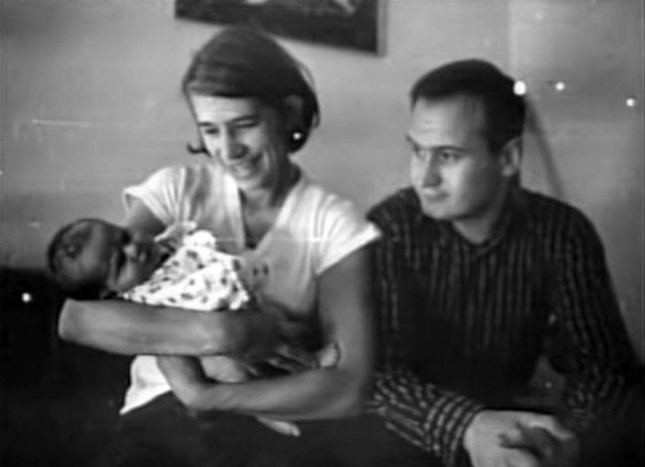 Yuri Bezmenov with family